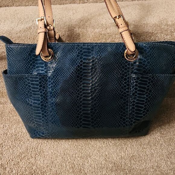 Michael Kors Turquoise Snakeskin-Print Embossed Leather Tote Bag - Picture 11 of 12